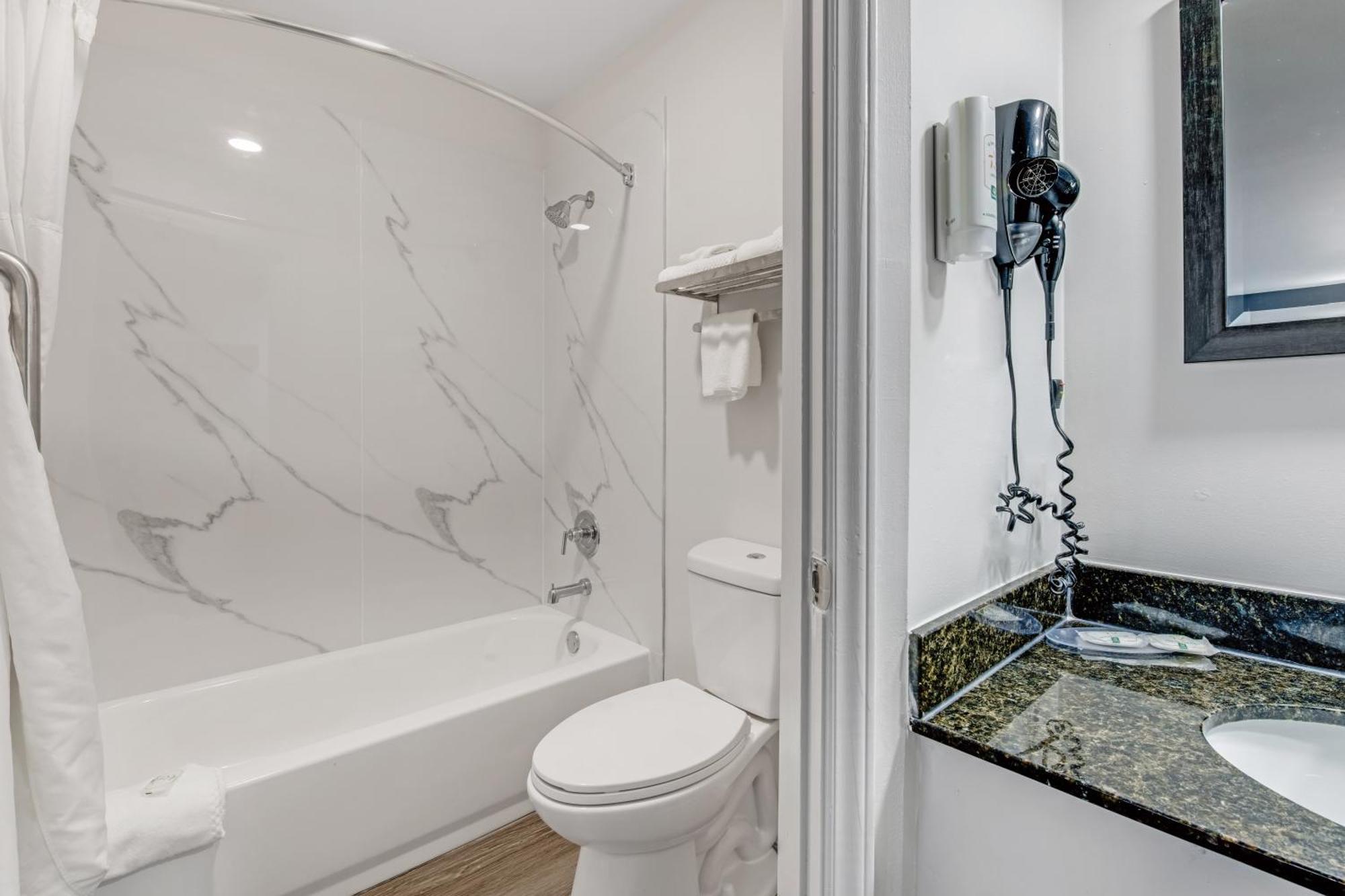 Quality Inn Laurinburg Eksteriør bilde